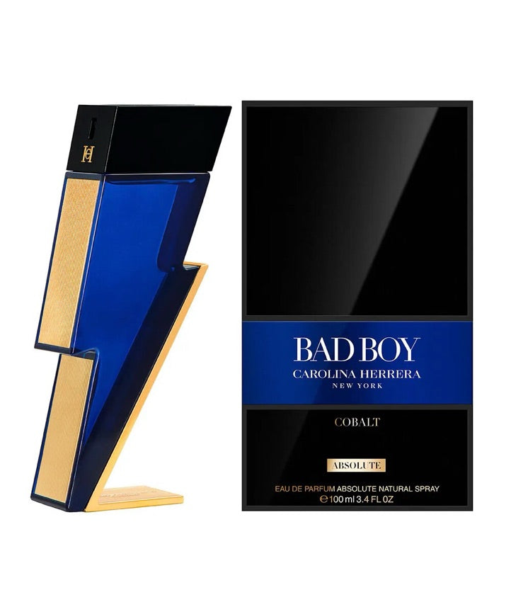 Frasco do perfume Bad Boy Cobalt Absolute da Carolina Herrera, disponível na Now Parfum.