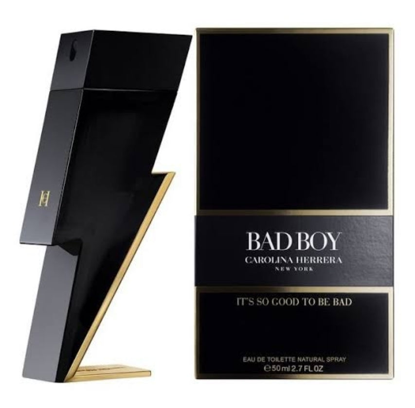 Frasco do perfume Bad Boy da Carolina Herrera, disponível na Now Parfum.