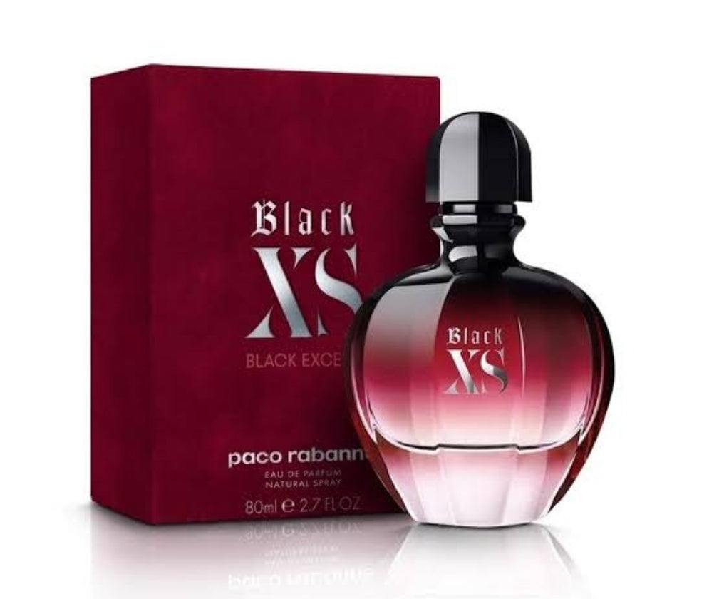 Frasco do perfume Black XS for Her da Paco Rabanne, disponível na Now Parfum.