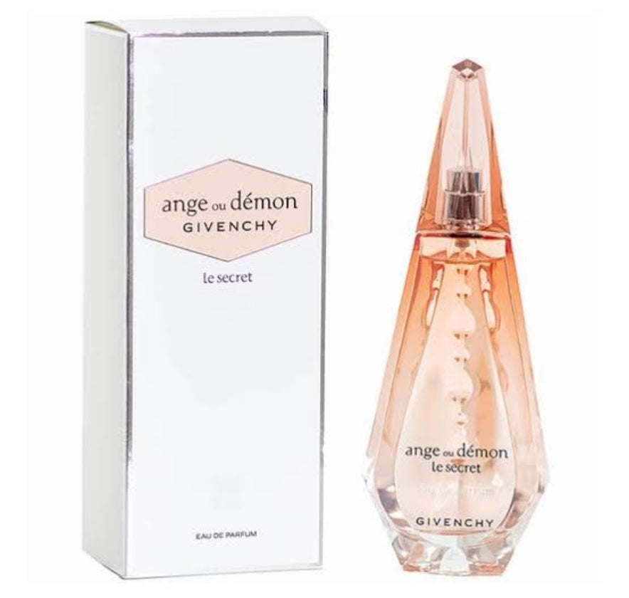 Frasco do perfume Le Secret Ange ou Démon da Givenchy, disponível na Now Parfum.