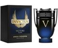 Frasco do perfume Invictus Victory Elixir da Paco Rabanne, disponível na Now Parfum.