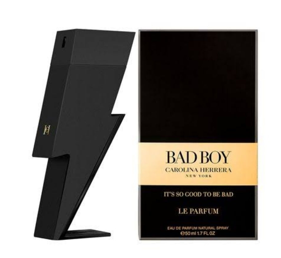 Frasco do perfume Bad Boy Le Parfum da Carolina Herrera, disponível na Now Parfum.
